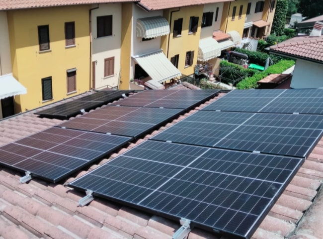Tipologie di Pannelli Fotovoltaici Tipologie di Pannelli Fotovoltaici